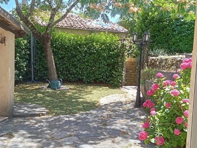 MAISON DE VILLAGE RÉNOVÉE 138m² 6 CH / 3 SDB JARDIN EN BANCE