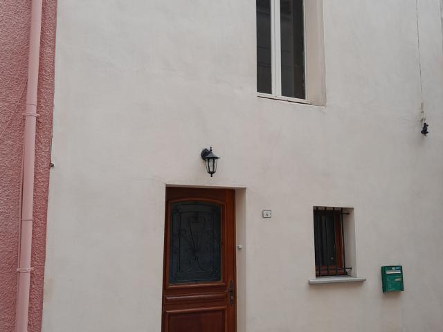 MAISON DE VILLAGE RENOVEE
