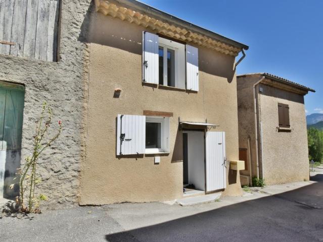 Maison de village rénovée