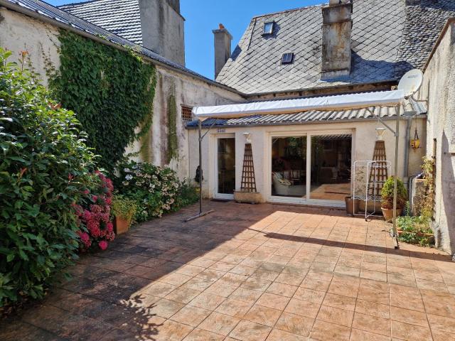 Maison de Village St Mamet La Salvetat