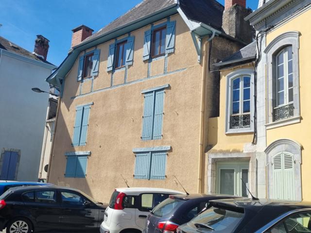 Maison de ville 3 appartements