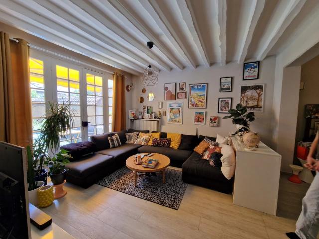 Maison de ville 3 chambres avec cave, jardin et garage
