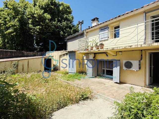 Maison de ville 3 chambres avec jardin et garage privatif à