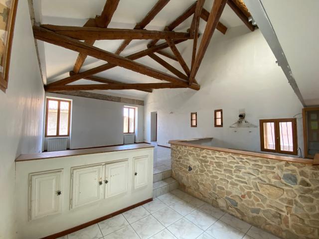 Maison de ville 3 pièces 103m2 & local professionnel 60m2