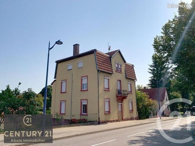 Maison de ville 3 pièces 330 m²