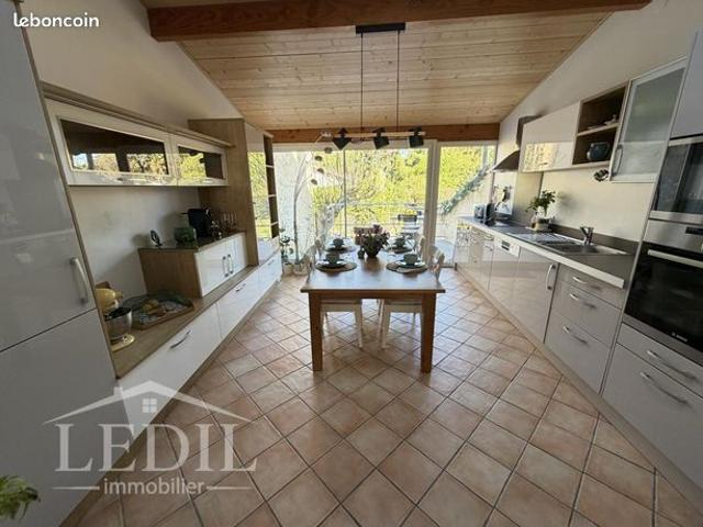 Maison de ville 3 pièces 76 m²