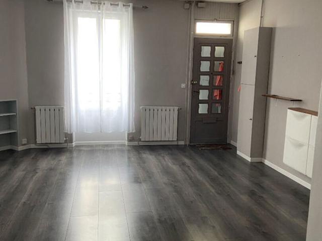 Maison de ville 3 pièces RIVE DROITE