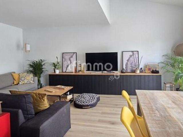 Maison de ville 100 m2 et jardin au calme