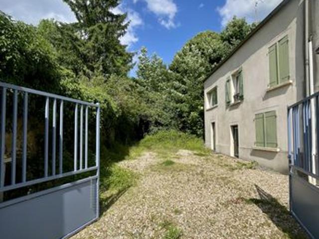 Maison de ville 10 pièces 150 m²