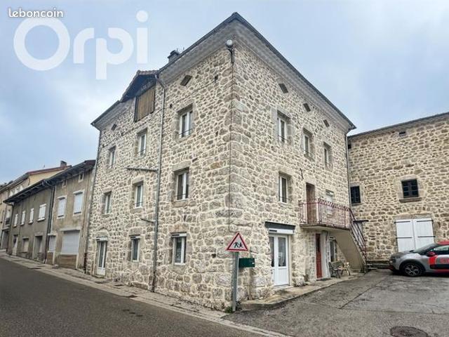 Maison de ville 10 pièces 180 m²