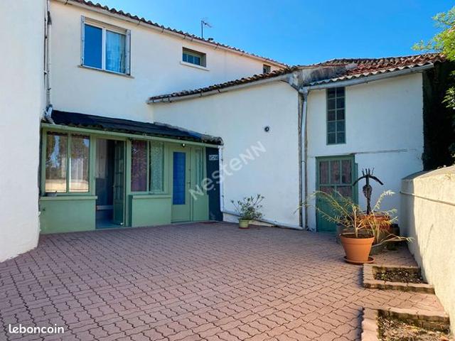 Maison de ville 10 pièces 247 m²