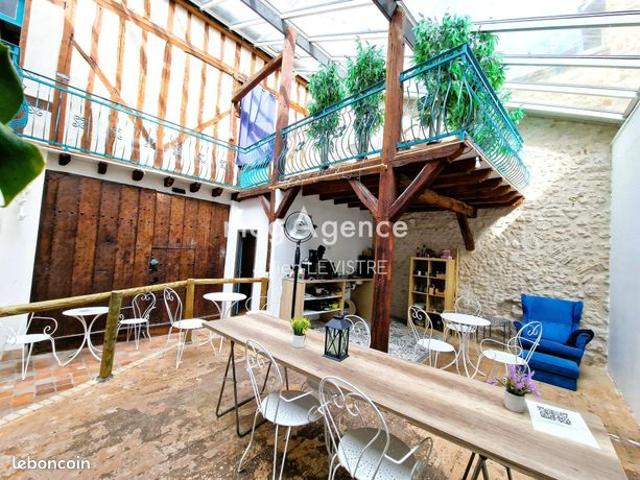 Maison de ville 10 pièces 252 m²