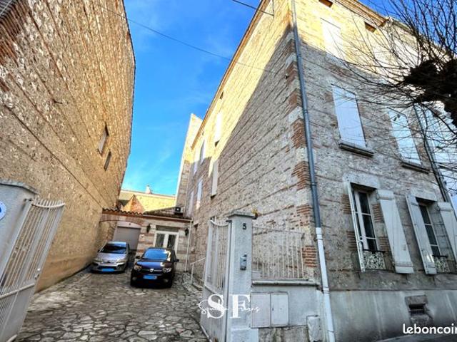 Maison de ville 10 pièces 255 m²