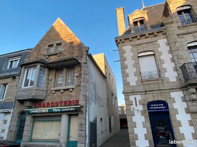 Maison de ville 10 pièces 260 m²