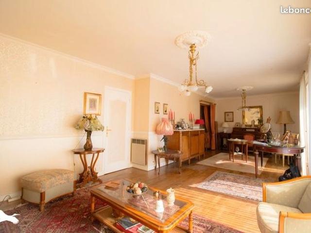 Maison de ville 10 pièces 200 m²