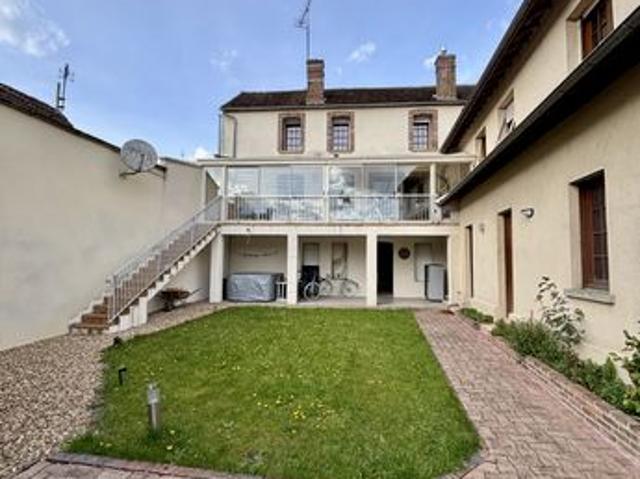 Maison de ville 10 pièces 215 m²