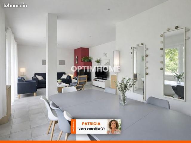 Maison de ville 10 pièces 220 m²