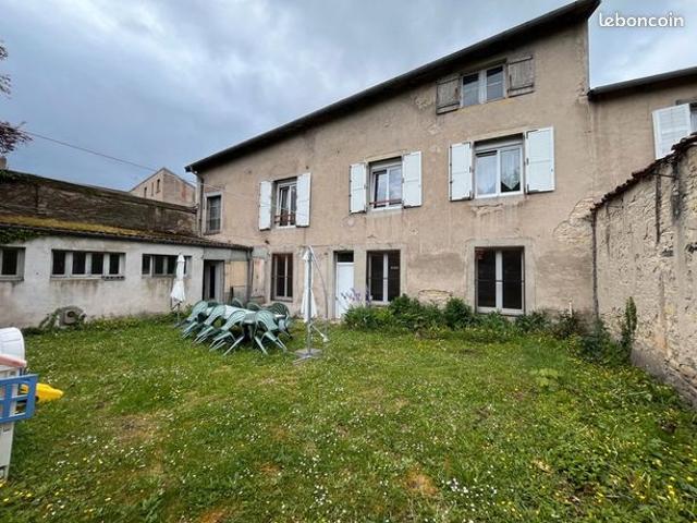 Maison de ville 10 pièces 220 m²