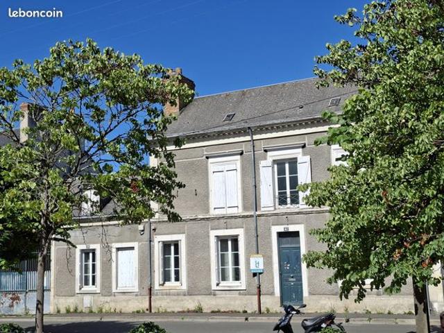 Maison de ville 10 pièces 227 m²
