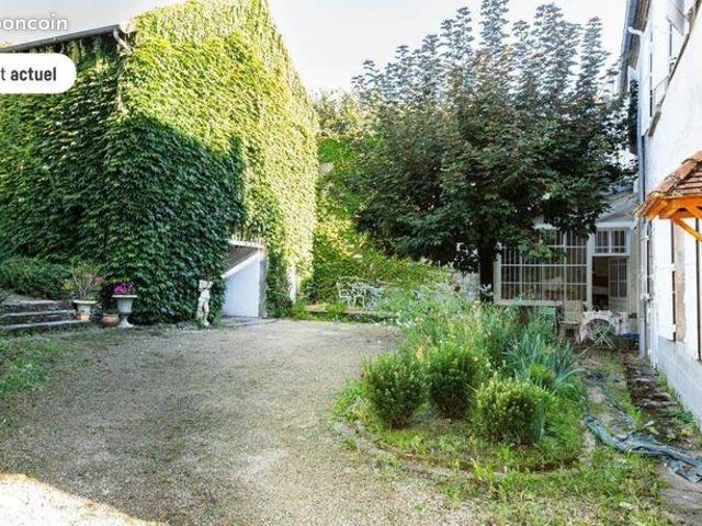 Maison de ville 10 pièces 364 m²