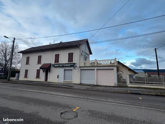 Maison de ville 11 pièces 150 m²
