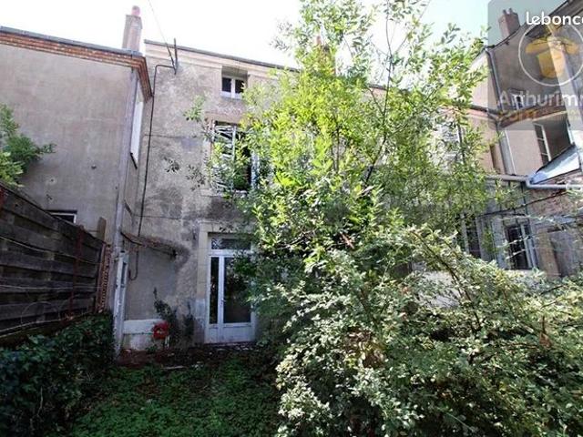 Maison de ville 11 pièces 150 m²