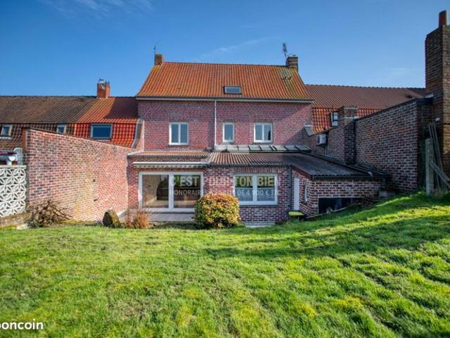 Maison de ville 11 pièces 266 m²