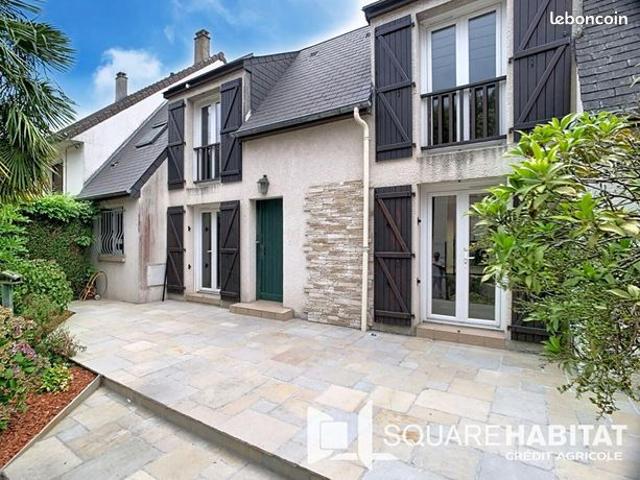 Maison de ville 11 pièces 274 m²