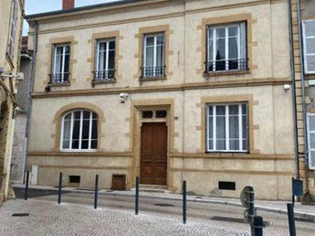 Maison de ville 11 pièces 280 m²