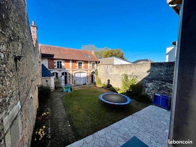 Maison de ville 12 pièces 266 m²