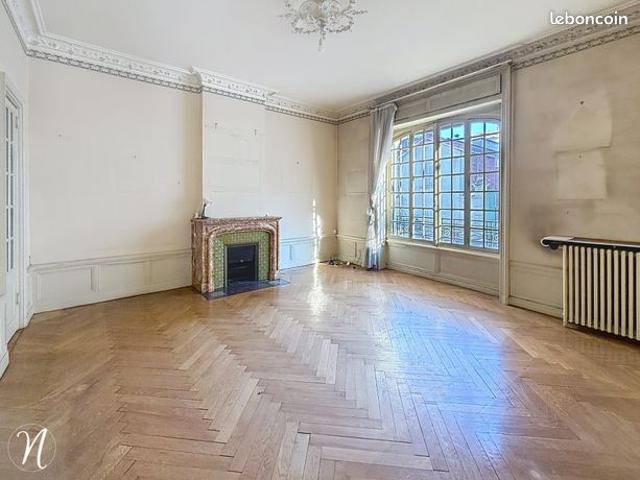 Maison de ville 12 pièces 277 m²