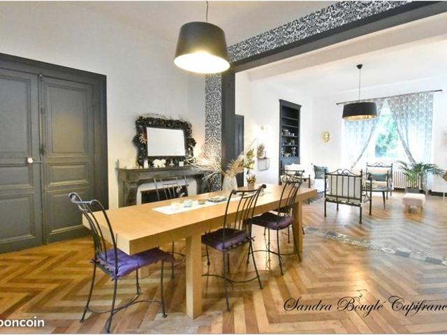 Maison de ville 12 pièces 317 m²
