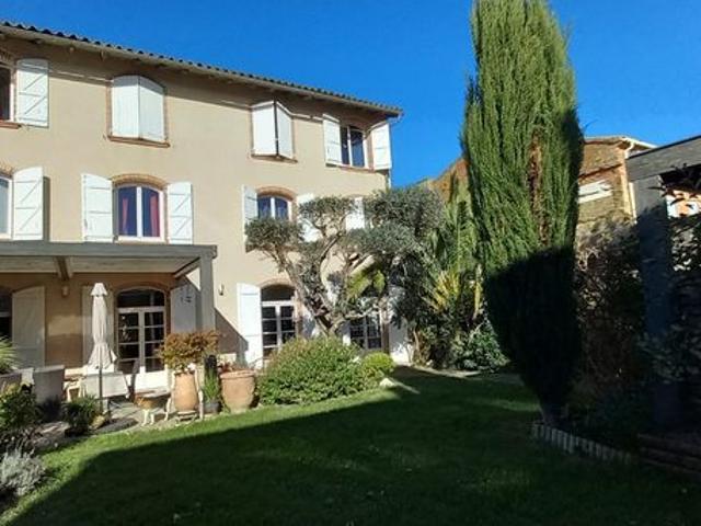 Maison de ville 12 pièces 335 m²