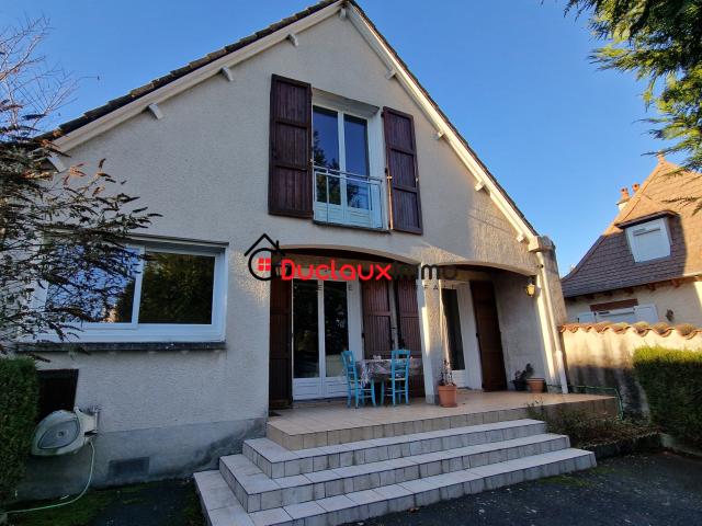 MAISON DE VILLE 135 M2 AURILLAC, SECTEUR GARE