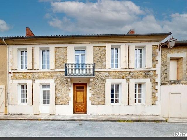 Maison de ville 13 pièces 324 m²