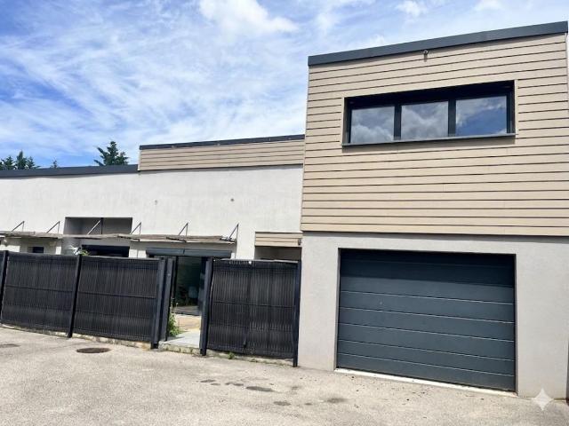 Maison de ville 145 m2 avec garage