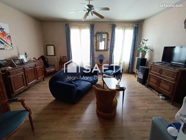 Maison de ville 14 pièces 298 m²