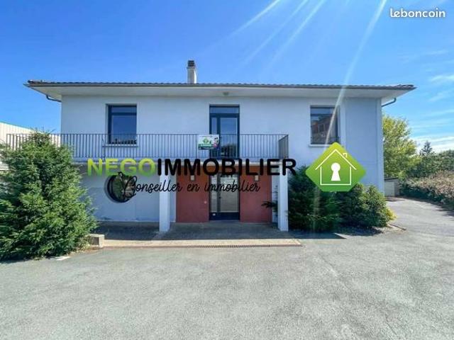 Maison de ville 14 pièces 217 m²