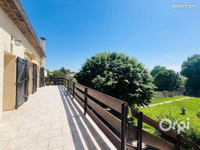 Maison de ville 14 pièces 410 m²