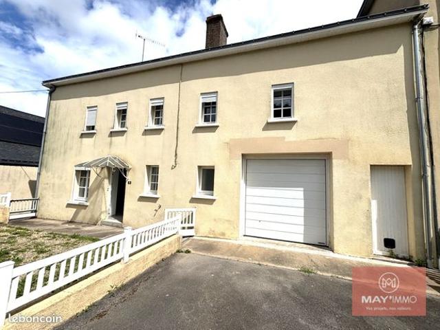 Maison de ville 152 m² Cossé le Vivien