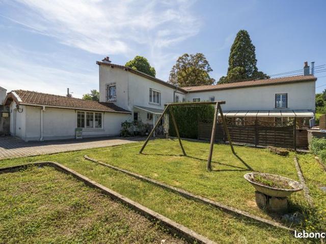 Maison de ville 166 m² | Terrasse, jardin, piscine | Mirecourt centre