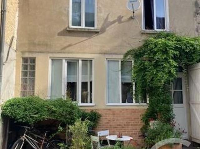 Maison de ville 1 pièce 35 m²