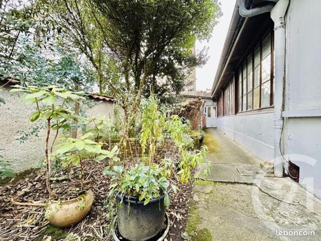 Maison de ville 21 pièces 334 m²