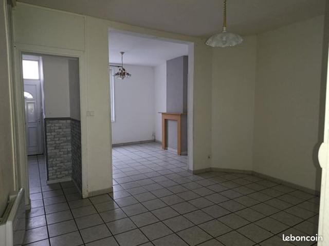 Maison de Ville 2/3 ch jardin à DENAIN sans travaux