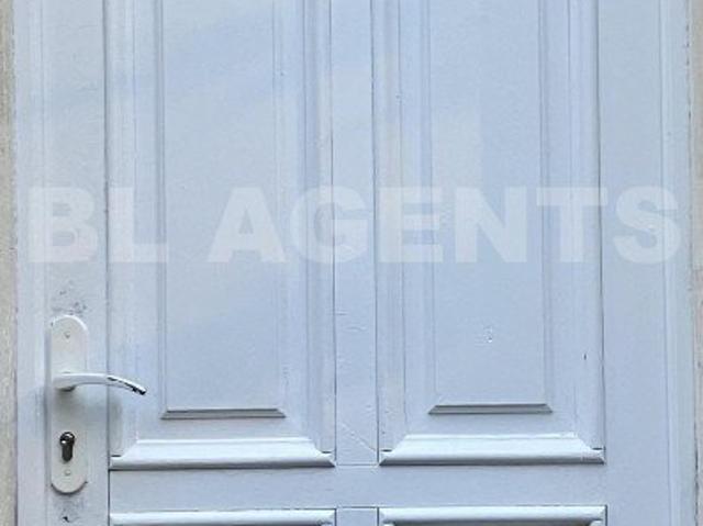 MAISON DE VILLE