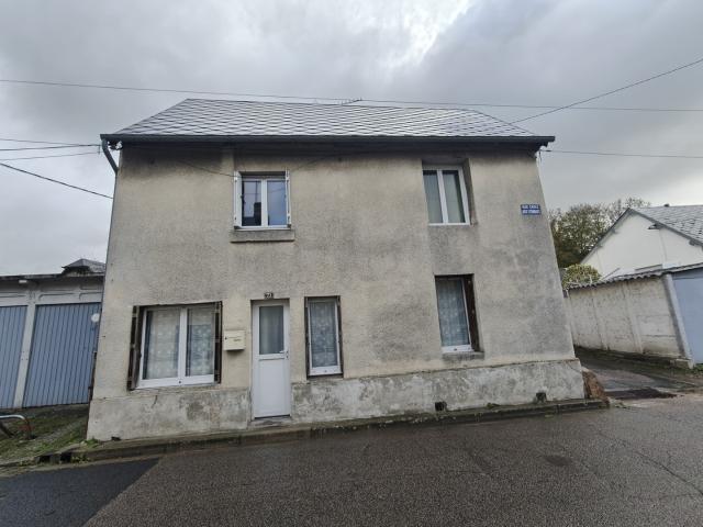 MAISON DE VILLE
