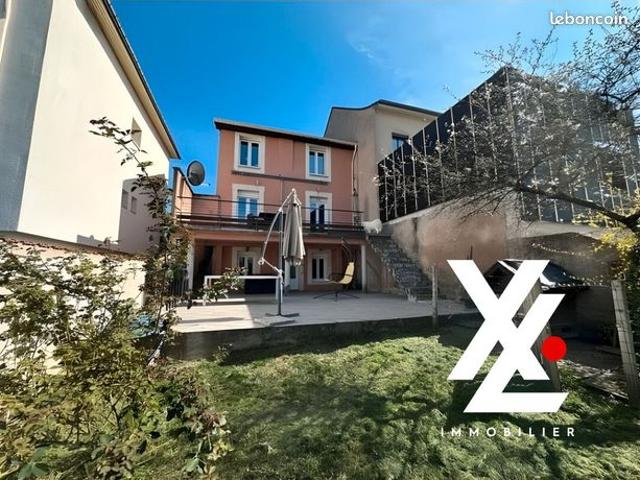 Maison de ville 7 pièces 121 m²