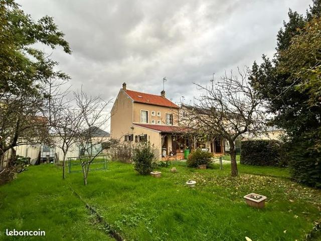 Maison de ville 7 pièces 135 m²