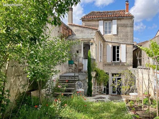 Maison de ville 7 pièces 130 m²