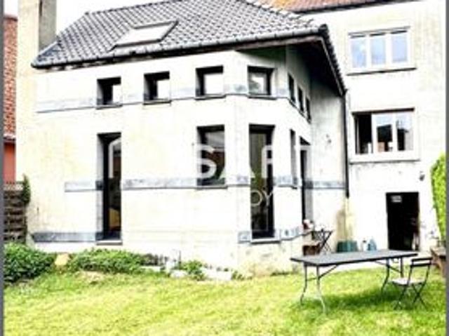 Maison de ville 7 pièces 130 m²